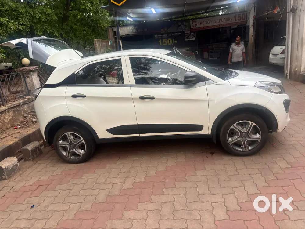 Tata Nexon 2018 Petrol Manual