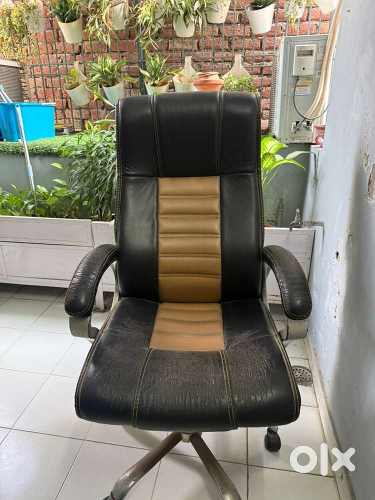 Boss chair