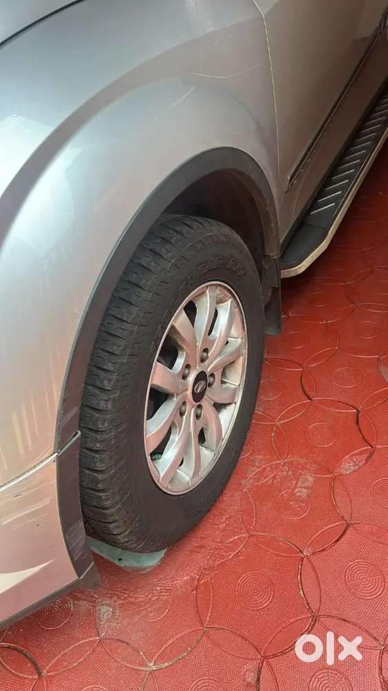 Mahindra Xuv500 W10 Diesel Manual | 2017 | Single Owner | Ka19