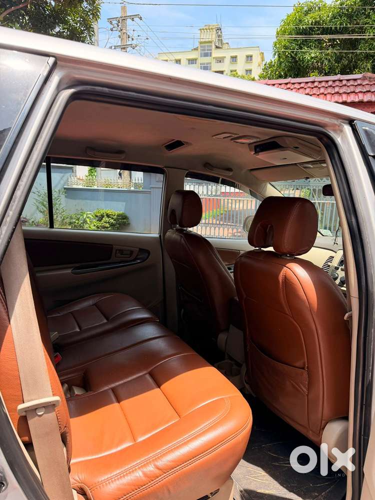 Toyota Innova Diesel 2012