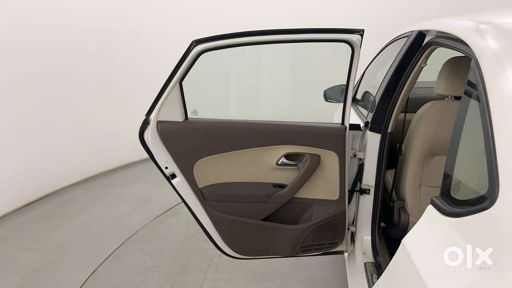 Skoda Rapid [2016-2021] 1.6 Mpi Style Plus, 2016, Petrol