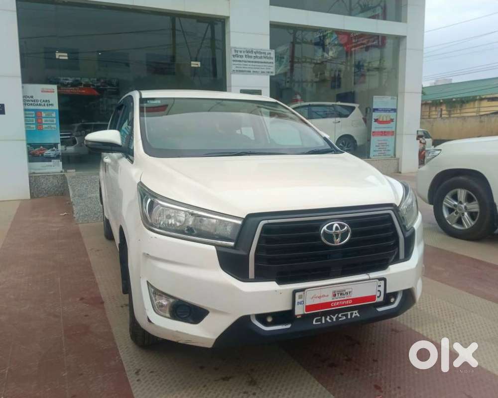 Toyota Innova Crysta [2020-ongoing] 2.4 Gx 8 Str, 2023, Diesel
