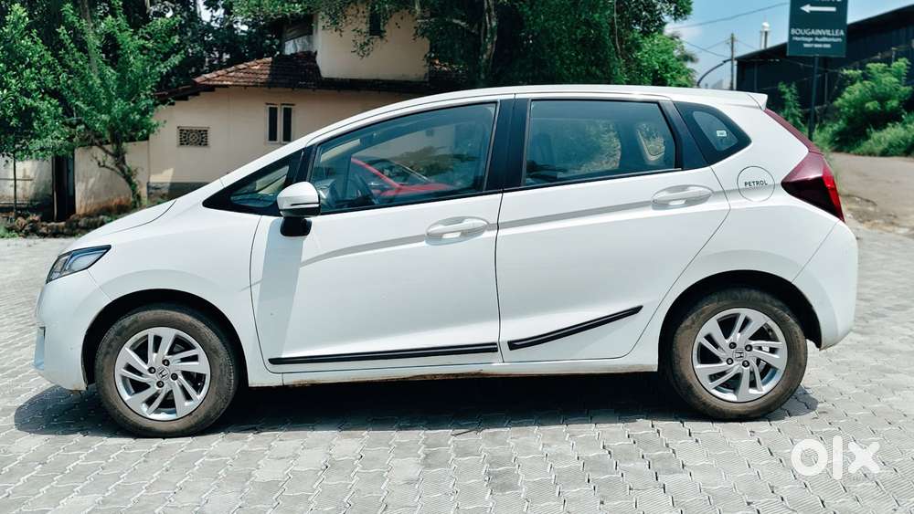 Honda Jazz 1.2 V I Vtec Privilege, 2016, Petrol