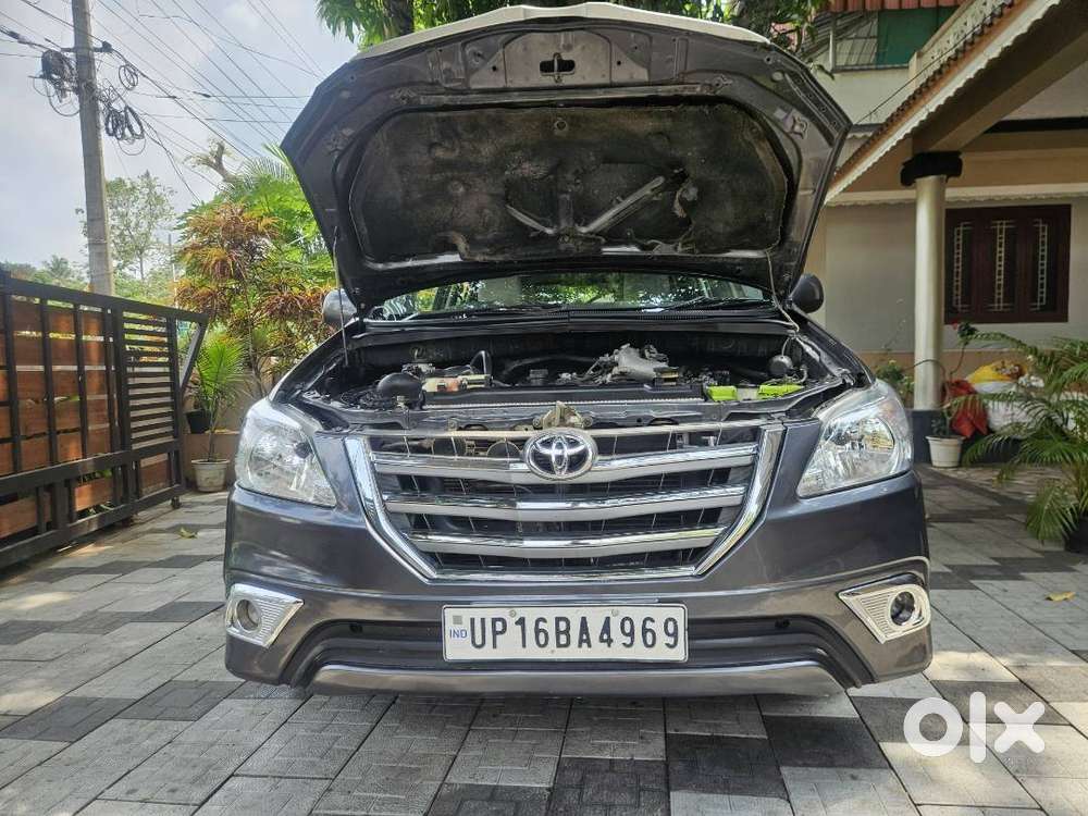 Toyota Innova 2015 Diesel Well Maintained