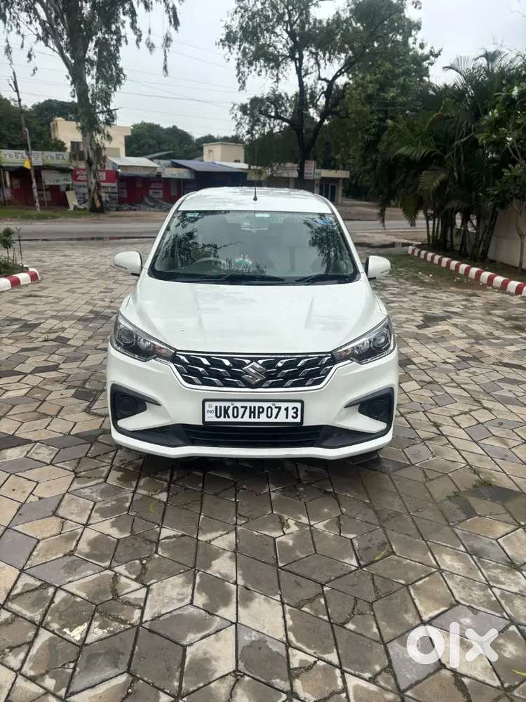 Maruti Suzuki Ertiga Vxi 2025