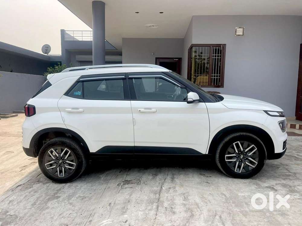 Hyundai Venue 2023 Diesel Good Condition