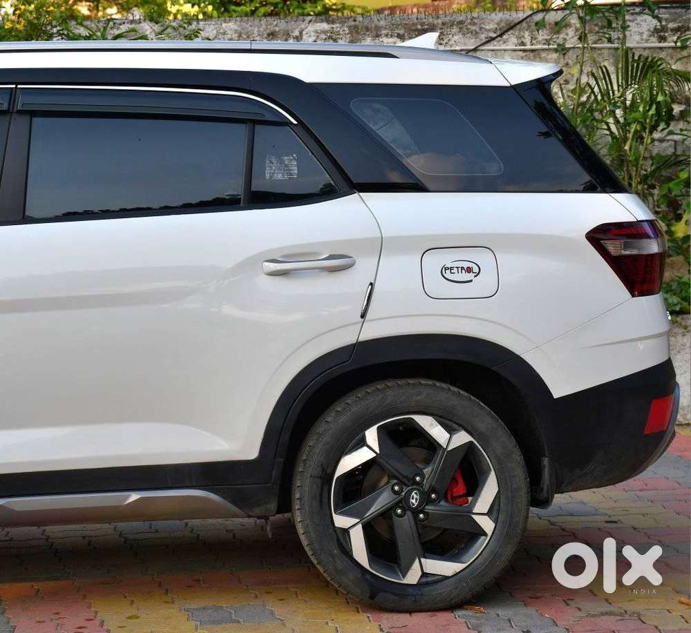 Hyundai Alcazar 2.0 Platinum (o) Petrol At 7 Str, 2023, Petrol