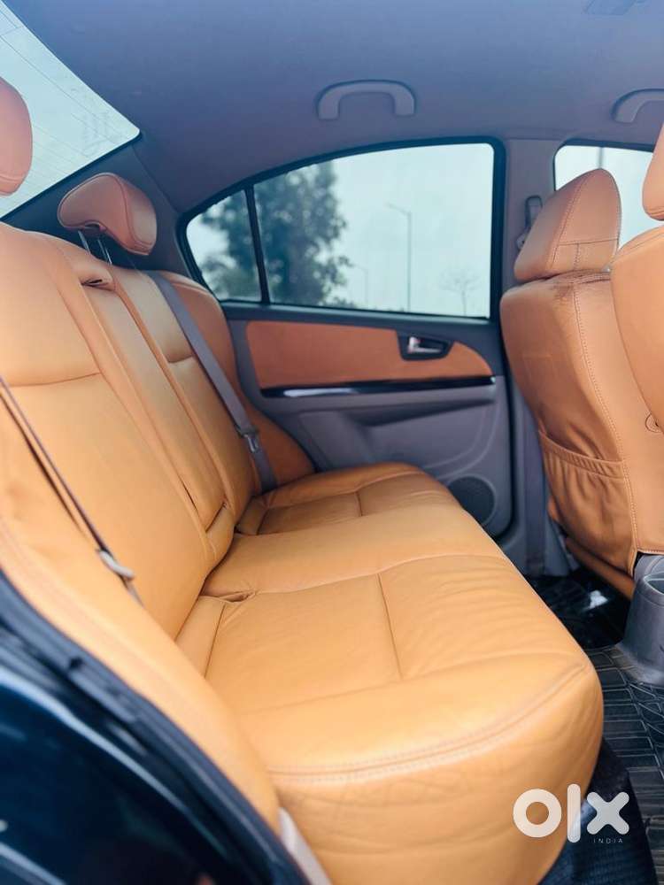 Maruti Suzuki Sx4 Zxi At Leather, 2010, Petrol