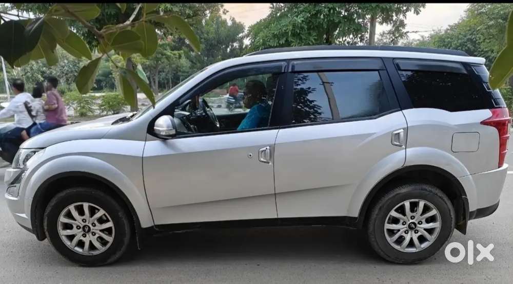 Mahindra Xuv500 W9 Diesel Dec 2017 Year