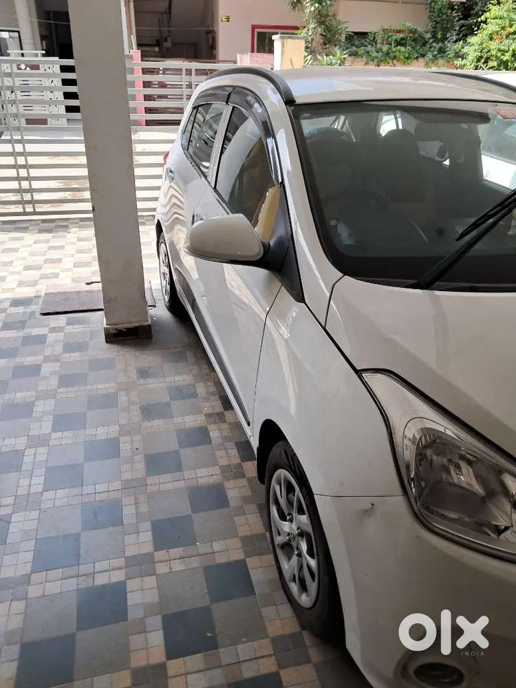 Hyundai Grand I10 2017 Petrol Well Maintained