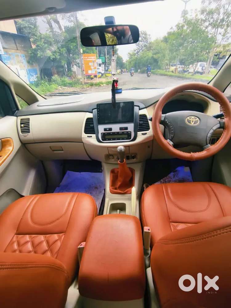 Toyota Innova Diesel 2011