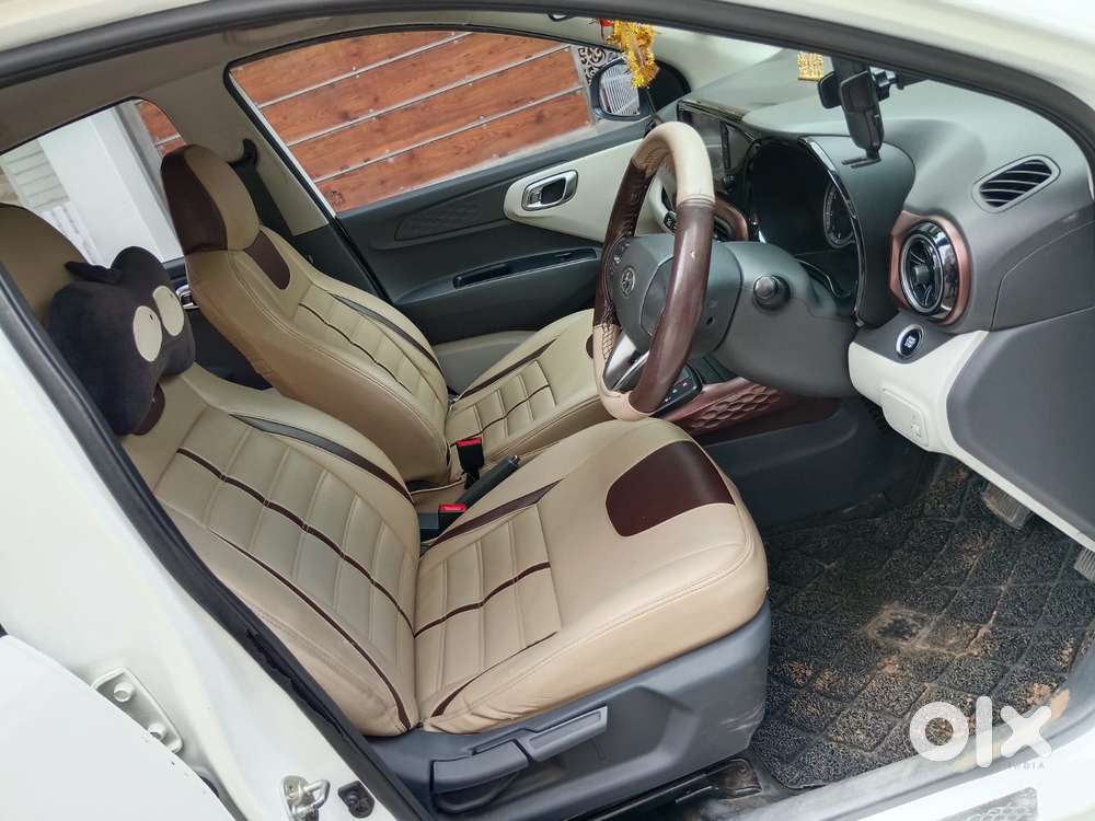 Hyundai Aura Sx Plus Automatic, 2020, Petrol