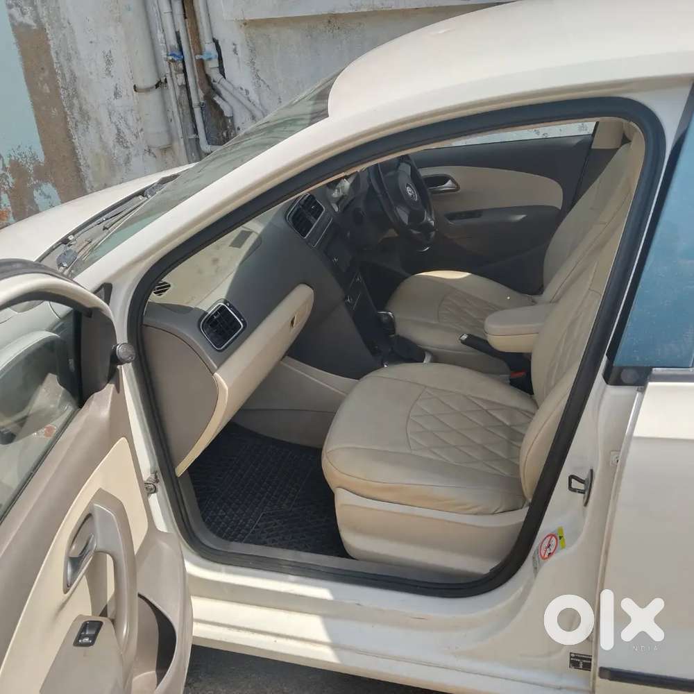 Volkswagen Vento Petrol At 2011 Model