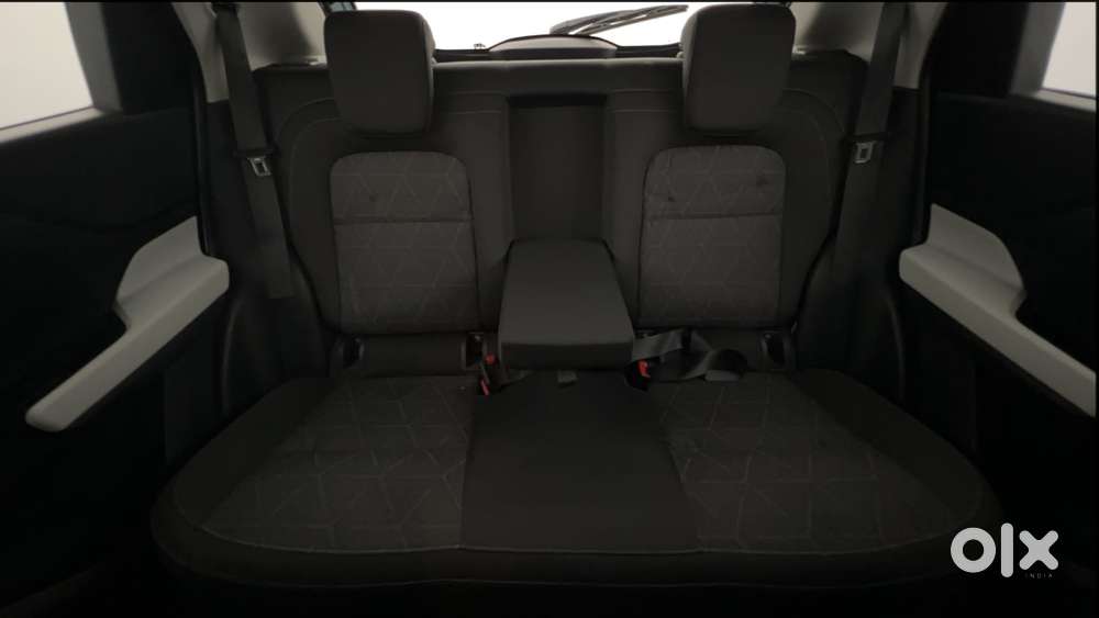 Tata Punch 1.2 Revotron Creative Dual Tone, 2022, Petrol