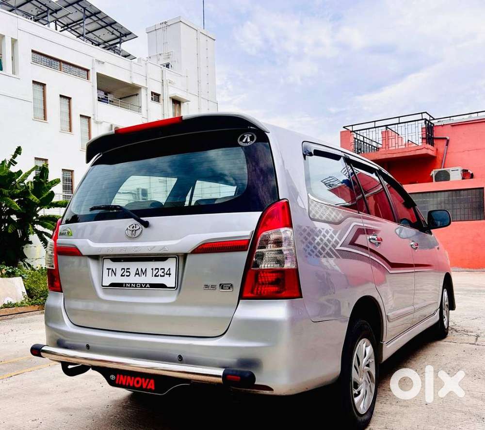 Toyota Innova 2.5 G (diesel) 8 Seater Bs Iv, 2014, Diesel