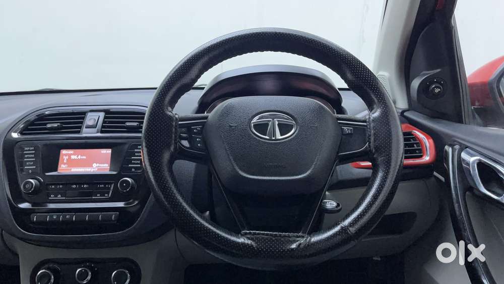 Tata Tiago Xza, 2018, Petrol