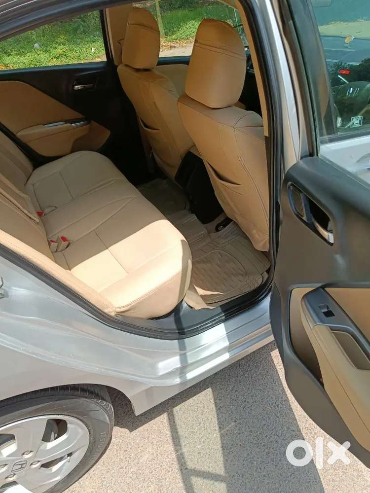 Honda City V Mt 2015 Silver