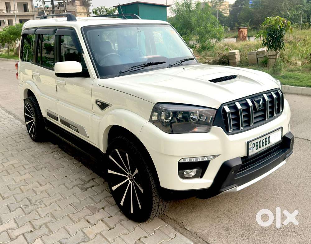 Mahindra Scorpio Classic 2.2 S 11 Mt 7 Str, 2023, Diesel