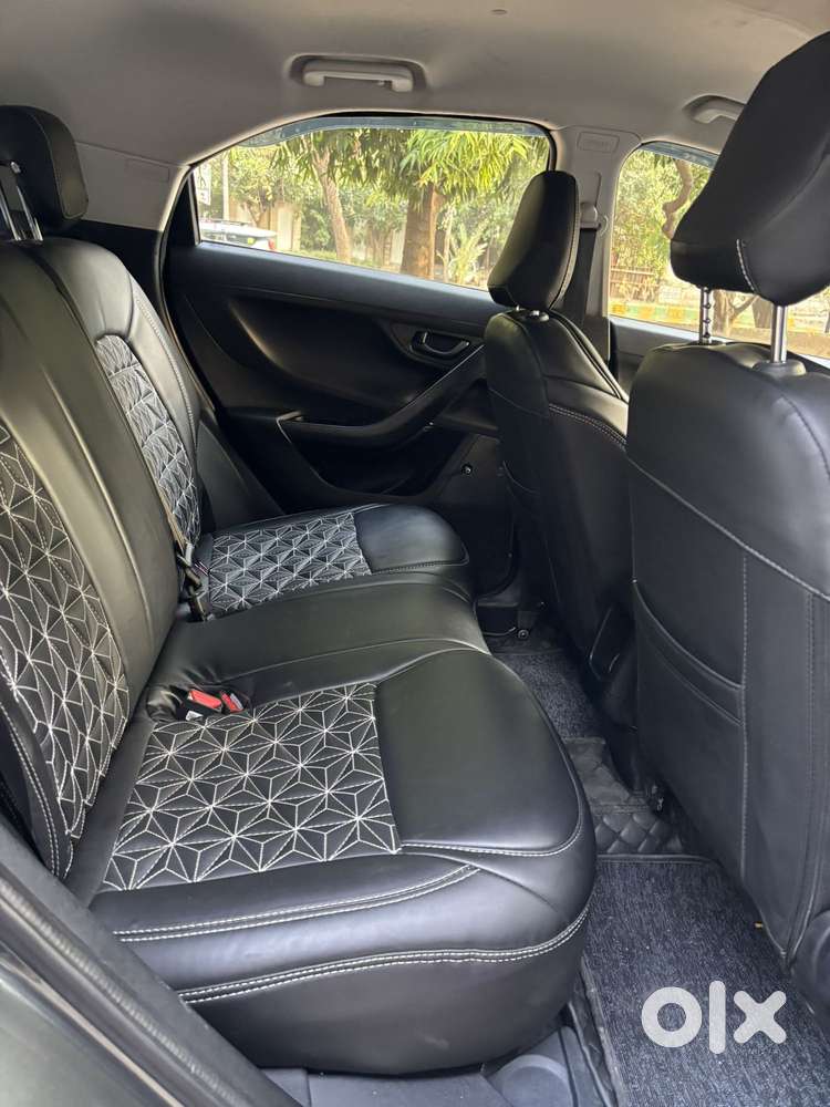 Tata Nexon Smart 1.2 Revotron Petrol 5 Mt, 2023, Petrol