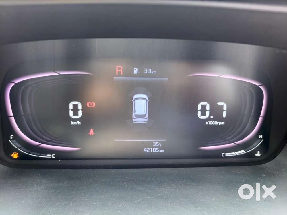Kia Carens 1.4 Luxury Plus 6 Str, 2022, Petrol