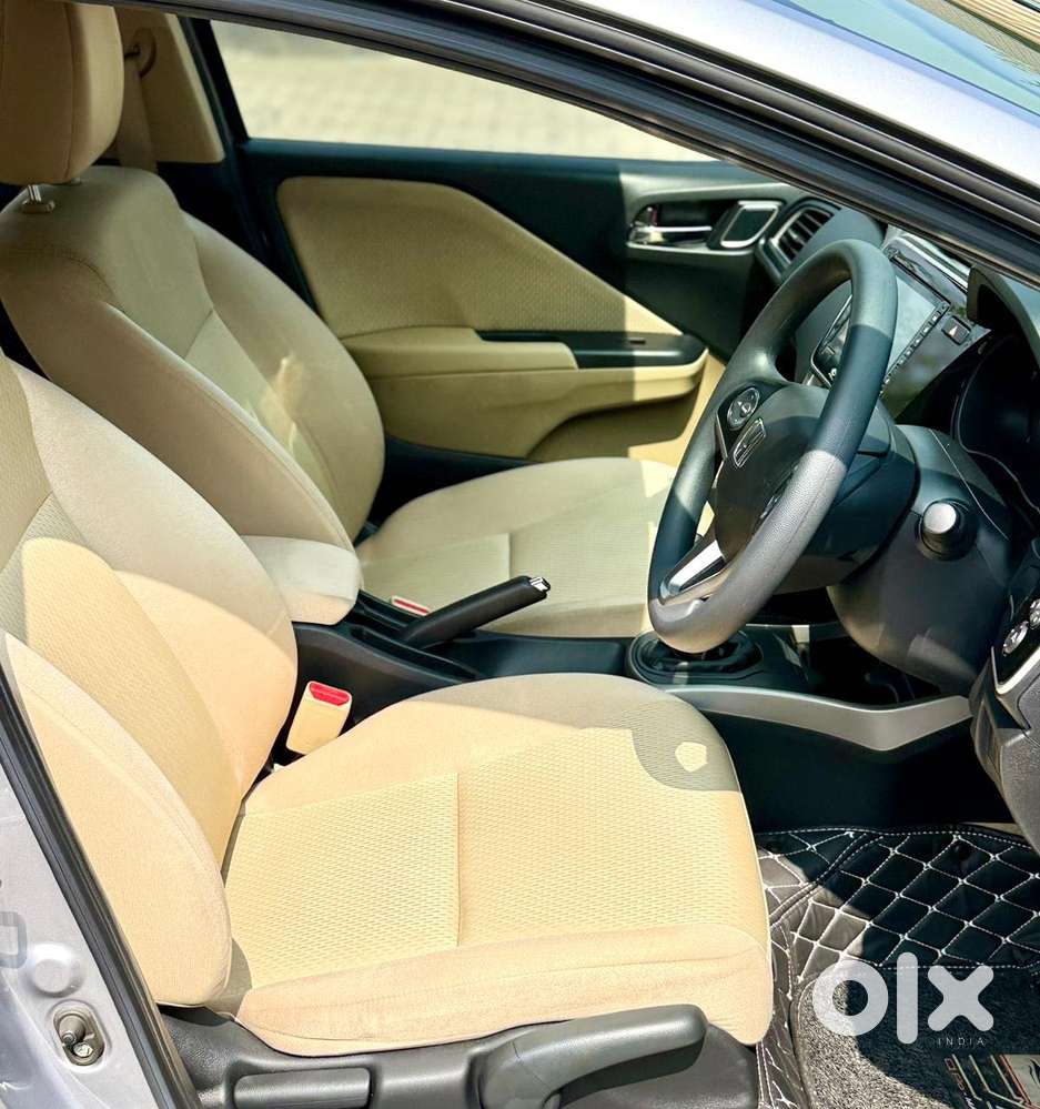 Honda City V Mt Exclusive, 2022, Petrol