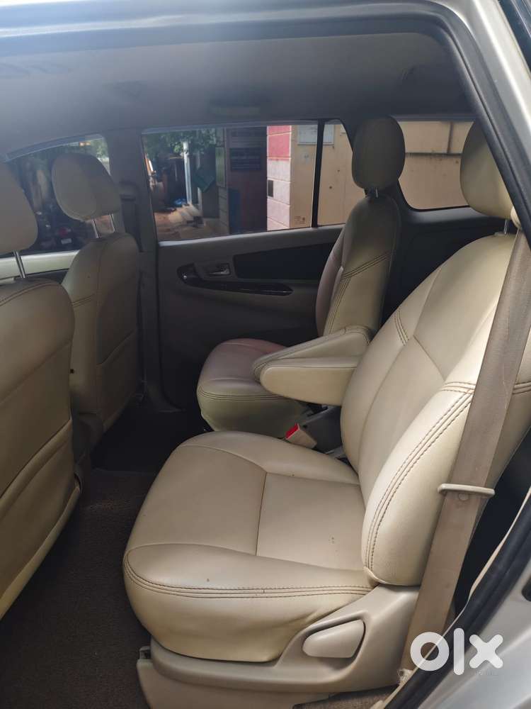 Toyota Innova 2.5 V 7 Str, 2014, Diesel