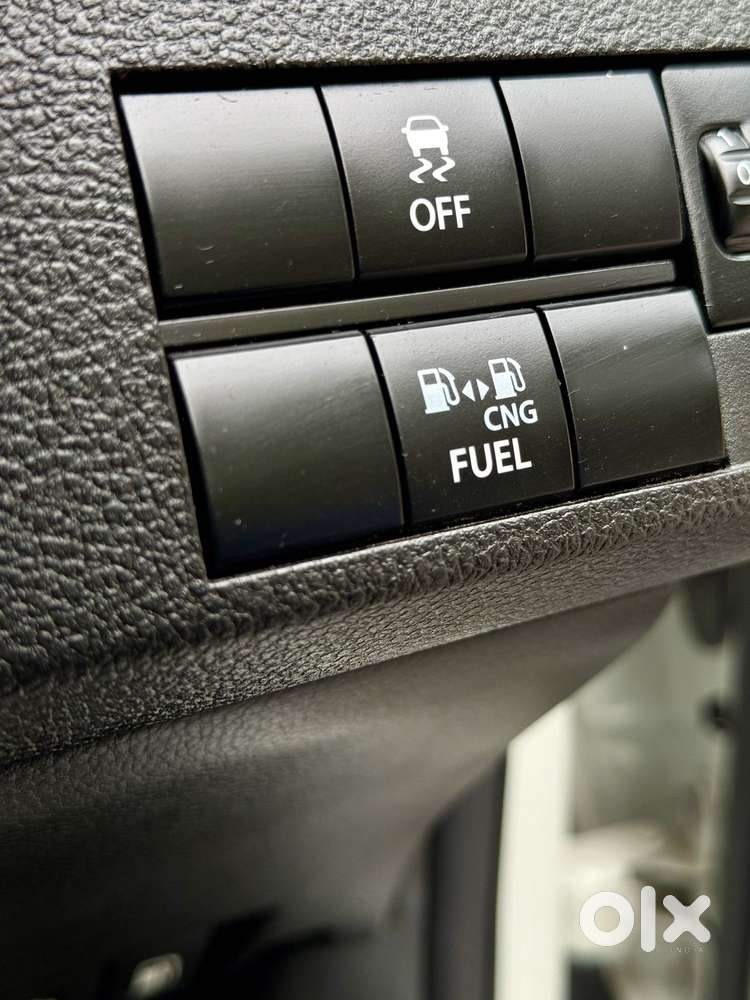 Maruti Suzuki Vitara Brezza 1.5 Vxi, 2025, Cng & Hybrids