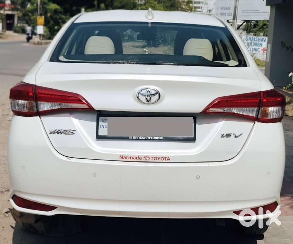 Toyota Yaris V Cvt, 2019, Petrol