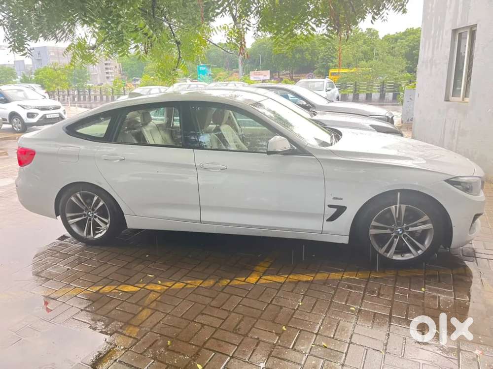 Bmw 3 Series Gt 320d Luxury Line, 2017, Diesel