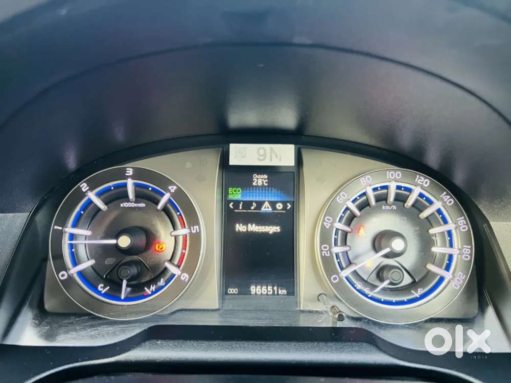 Toyota Innova Crysta [2020-ongoing] 2.4 Vx 8 Str, 2022, Diesel