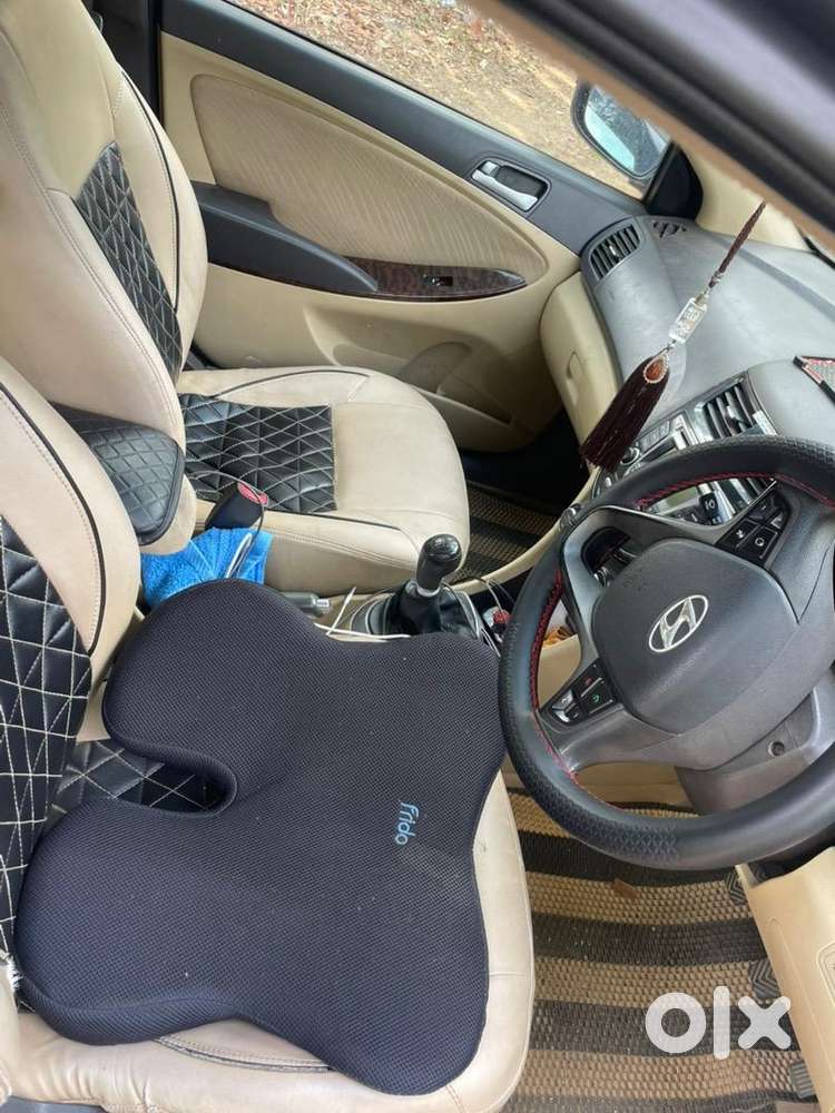 Hyundai Verna 4s Diesel 2015  New Tyres  20-25 Mileage