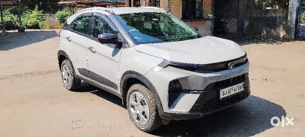 Tata Nexon 2025 Petrol Manual