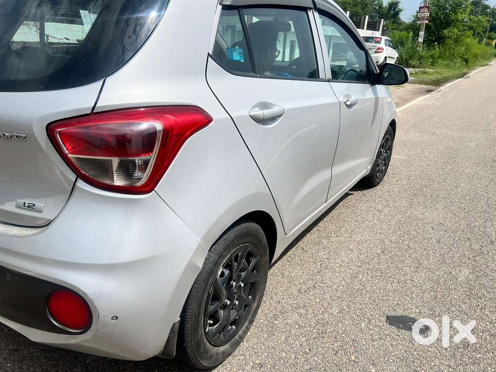 Hyundai Grand I10 2017 Petrol Well Maintained
