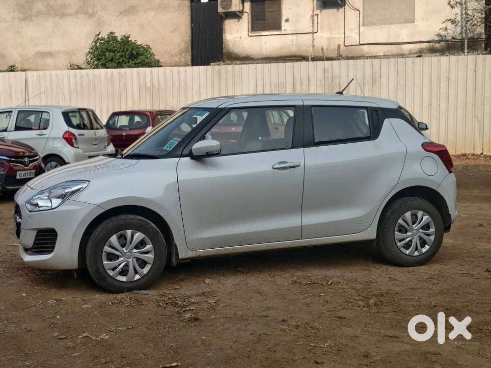 Maruti Suzuki Swift Vxi + Manual, 2023, Petrol