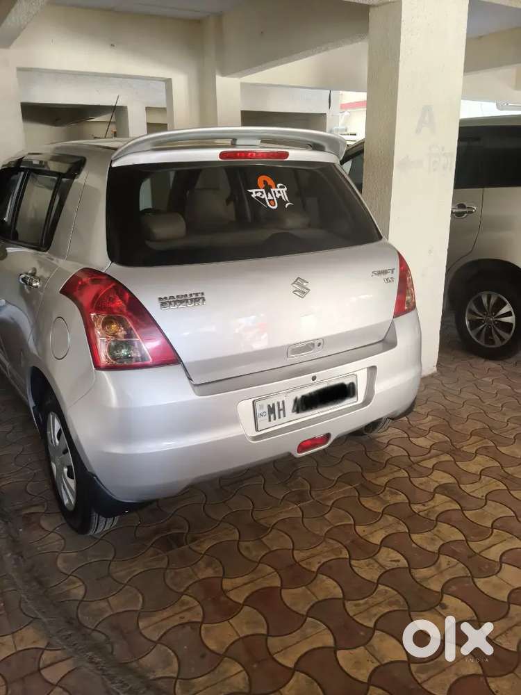 Maruti Suzuki Swift Lxi 2011