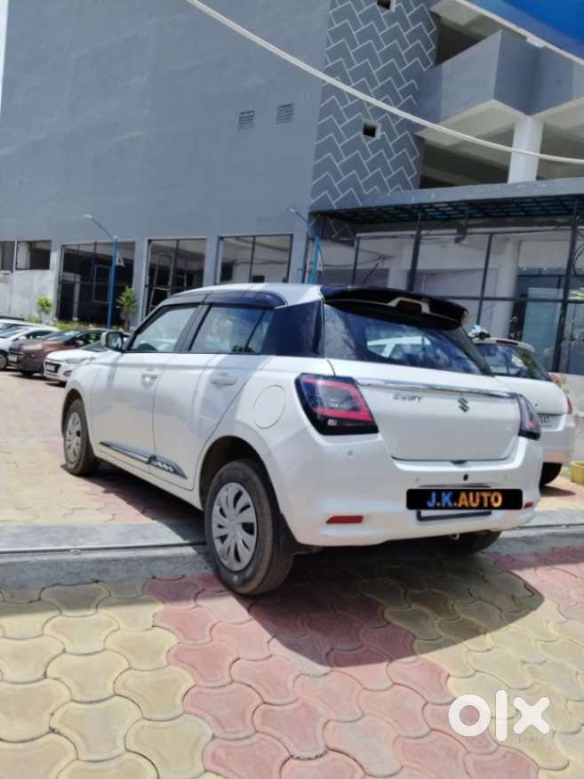 Maruti Suzuki Swift 1.2 Vxi (o), 2025, Petrol