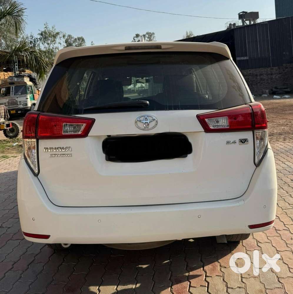 Toyota Innova Crysta 2020