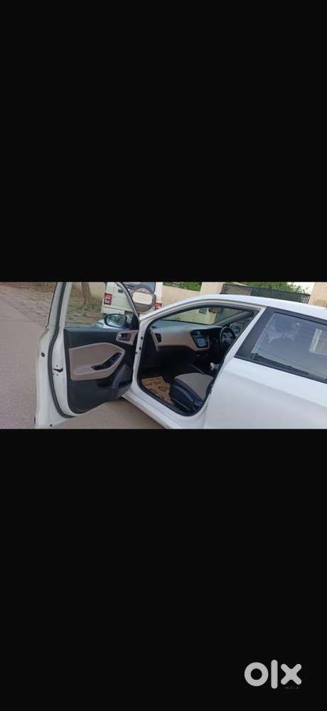 Hyundai I20 2017 Petrol 65000 Km Driven