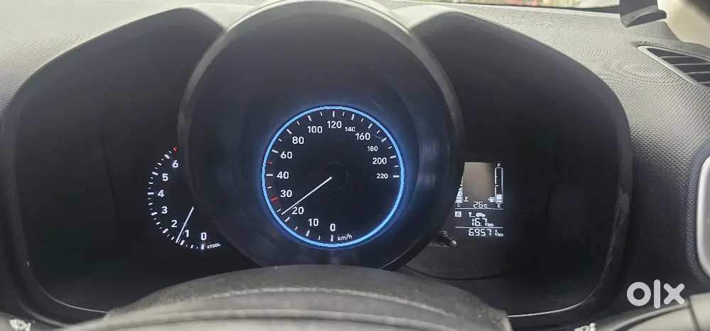 Hyundai Venue 2019 Petrol Well Maintained