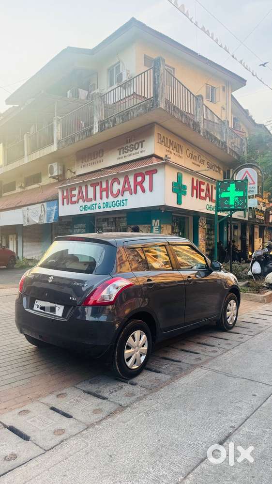Maruti Suzuki Swift Vxi + Manual, 2017, Petrol