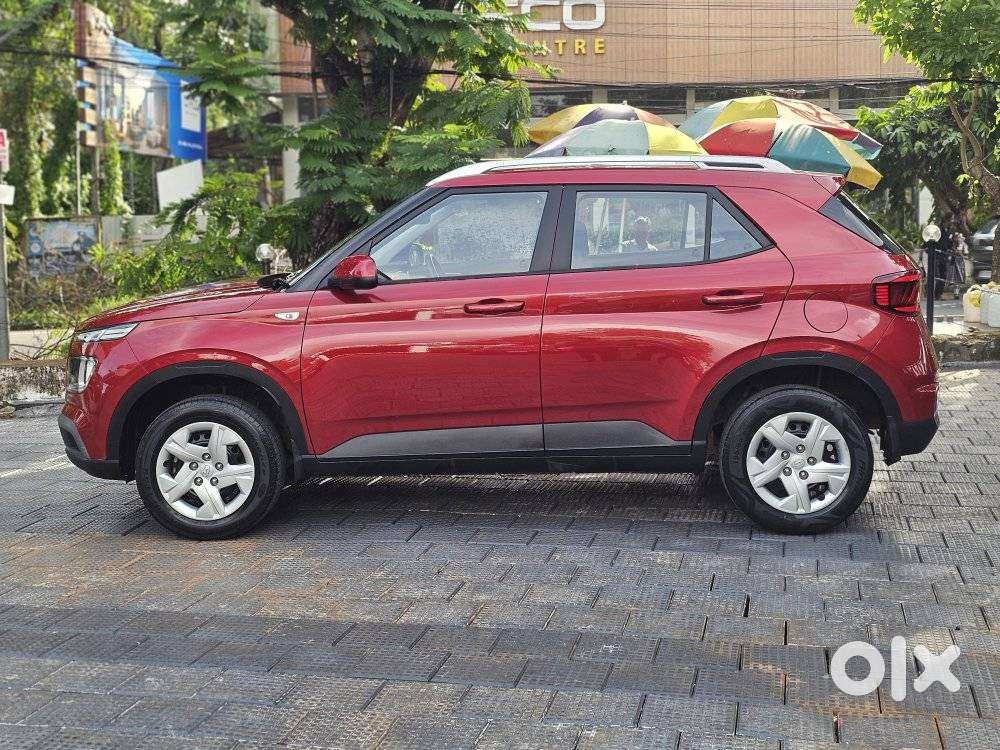 Hyundai Venue S 1.2 Petrol, 2021, Petrol