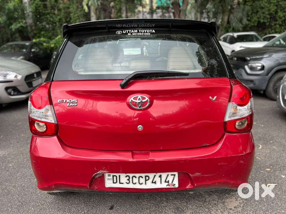 Toyota Etios Liva 1.2 V Dual Tone, 2018, Petrol
