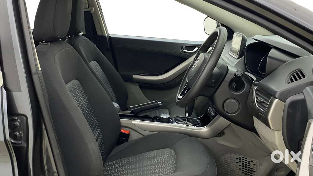 Tata Nexon 1.2 Revotron Xza Plus, 2019, Petrol