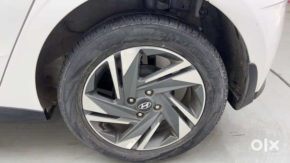 Hyundai I20 Asta (o) 1.2 Ivt, 2023, Petrol