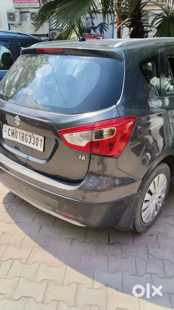 Maruti Suzuki S-cross 2016 Diesel Well Maintained
