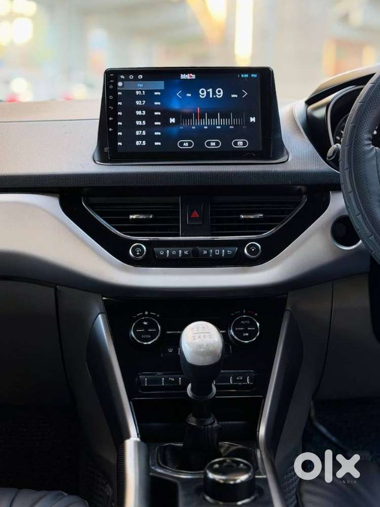 Tata Nexon 1.5 Revotorq Xt, 2018, Petrol