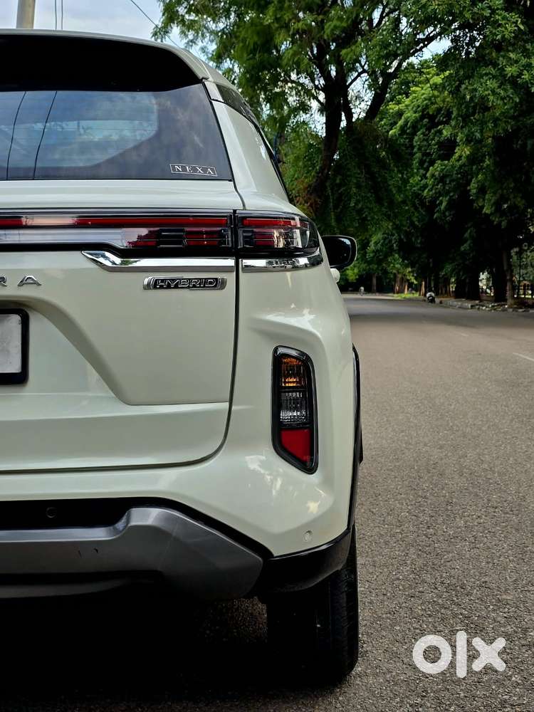 Maruti Suzuki Grand Vitara 1.5 Alpha Plus Intelligent Hybrid Ecvt, 2..
