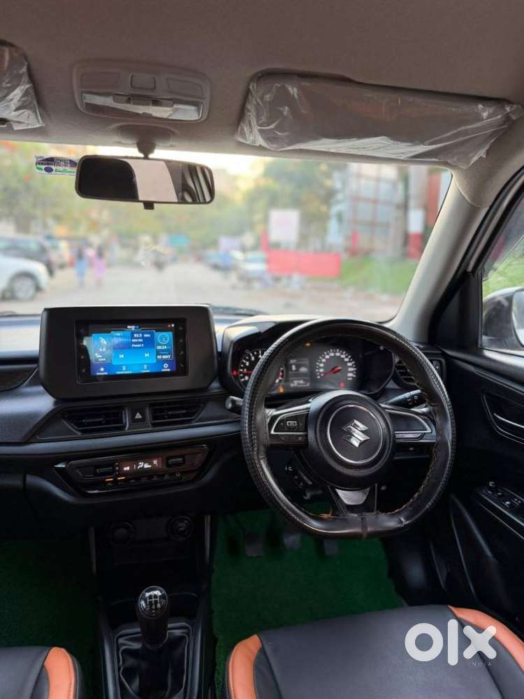 Maruti Suzuki Swift Vxi + Manual, 2024, Petrol