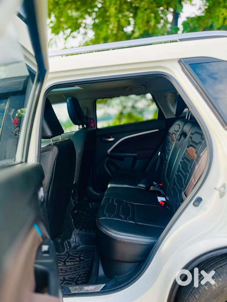 Maruti Suzuki Brezza 1.5 Zxi Plus At Smart Hybrid, 2024, Petrol