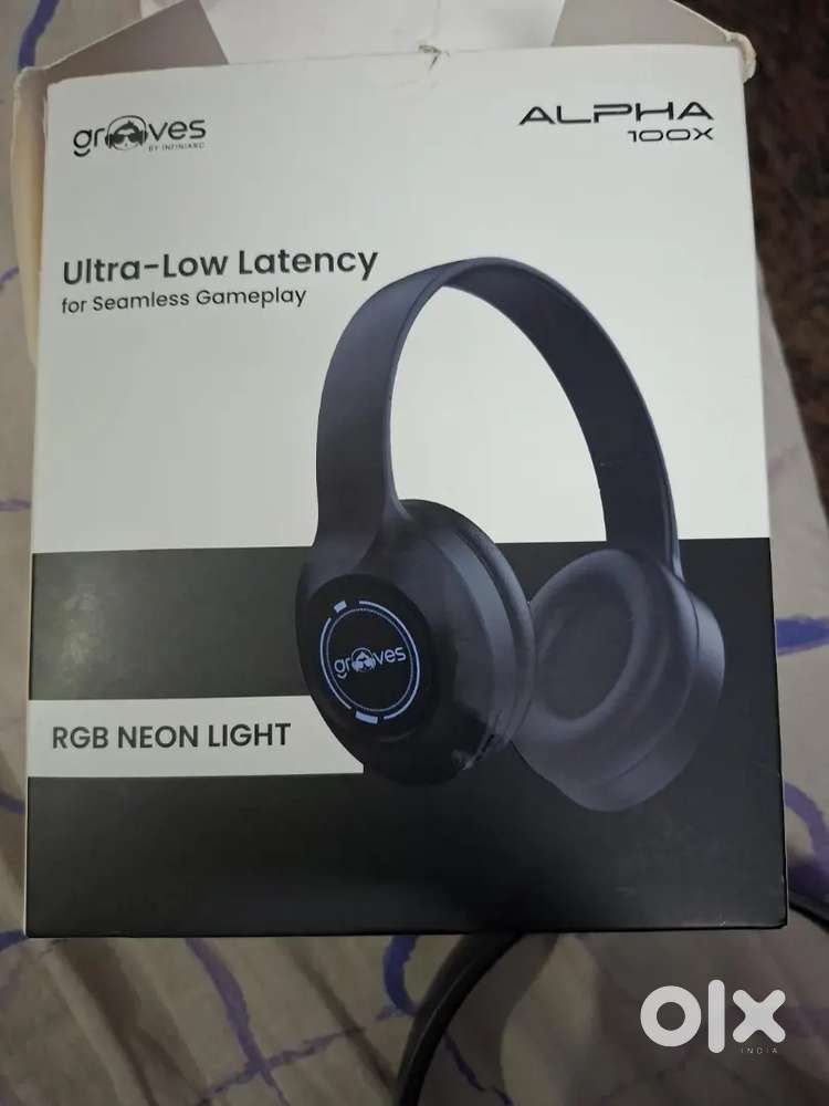 Grooves Alpha 100X Wireless Gaming Headphones